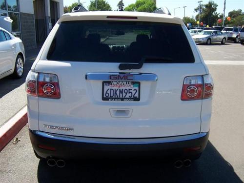 GMC Acadia 2008 photo 2