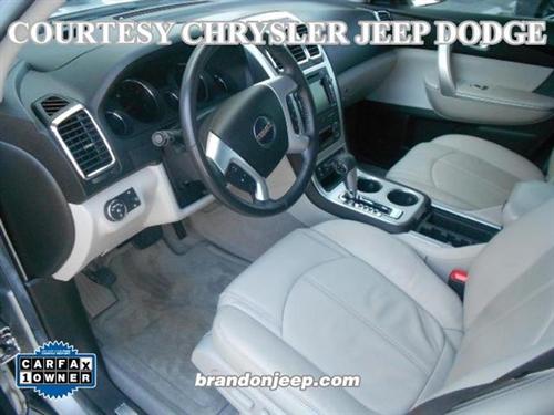 GMC Acadia 2008 photo 2