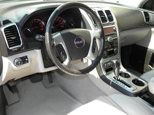 GMC Acadia 2008 photo 1