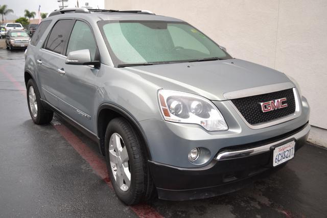 GMC Acadia 2008 photo 2