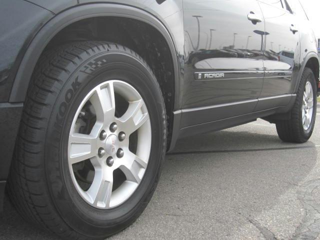 GMC Acadia 2008 photo 3