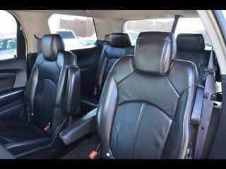GMC Acadia 2008 photo 2