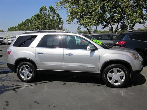 GMC Acadia 2008 photo 1