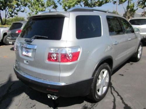 GMC Acadia 2008 photo 2