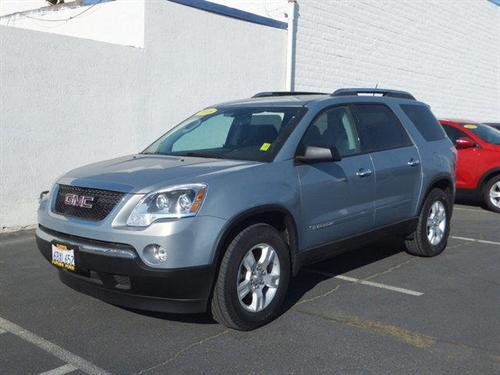 GMC Acadia 2008 photo 2