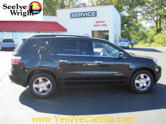 GMC Acadia 2008 photo 1