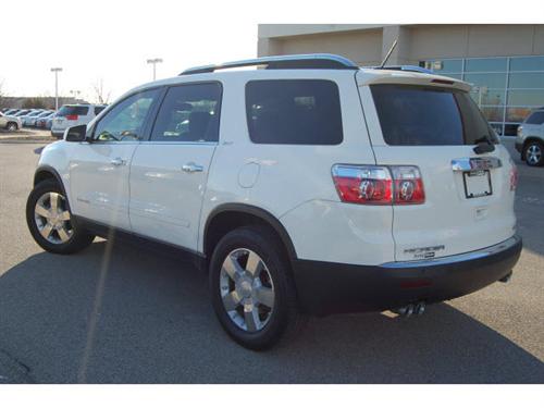GMC Acadia 2008 photo 2