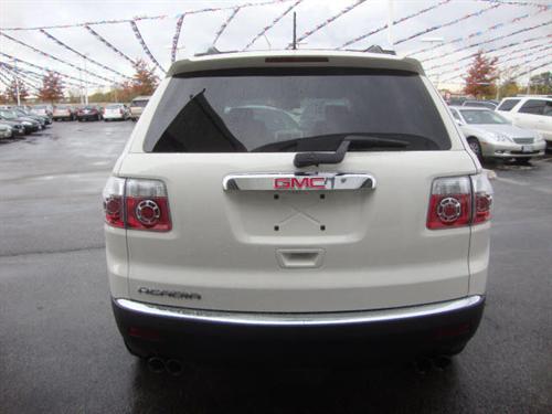 GMC Acadia 2008 photo 2