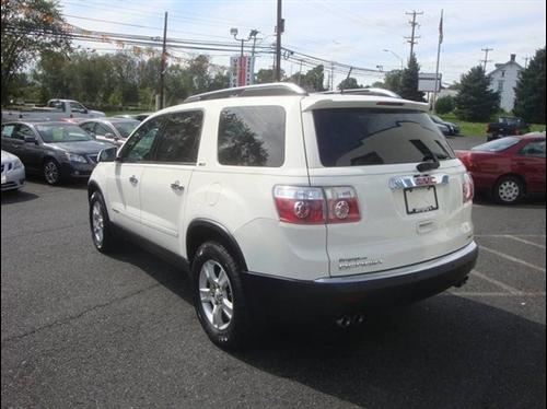 GMC Acadia 2008 photo 2