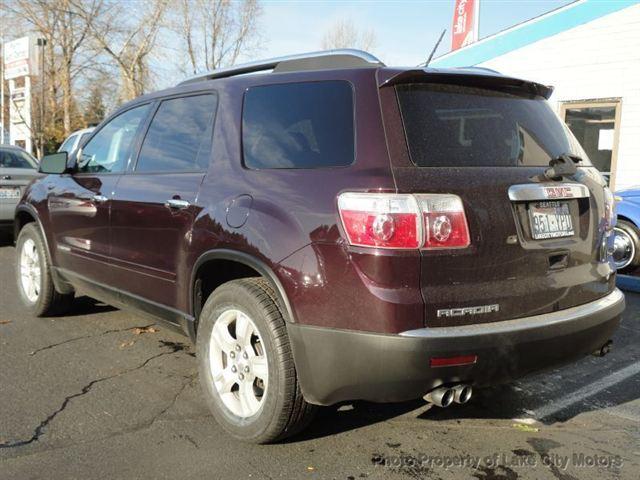 GMC Acadia 2008 photo 3