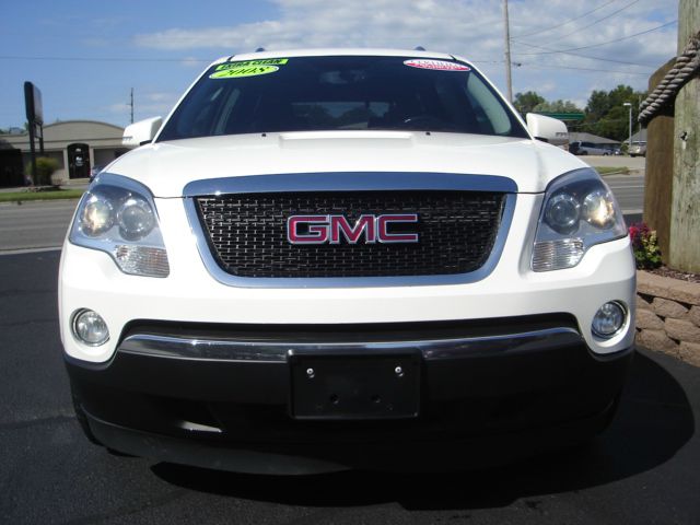 GMC Acadia 2008 photo 2