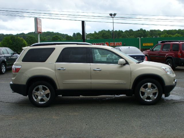 GMC Acadia 2008 photo 3