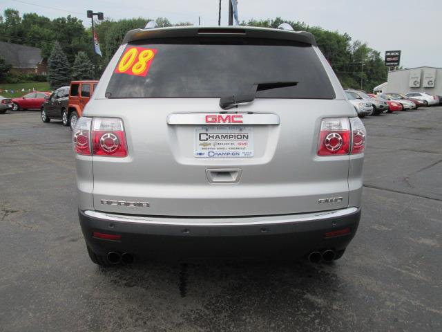 GMC Acadia 2008 photo 2