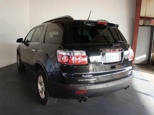 GMC Acadia 2008 photo 2