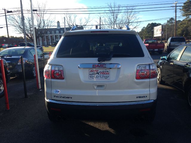 GMC Acadia 2008 photo 1