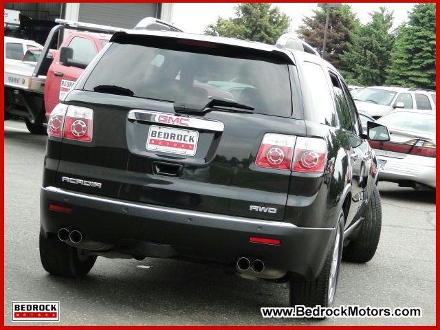 GMC Acadia 2008 photo 2