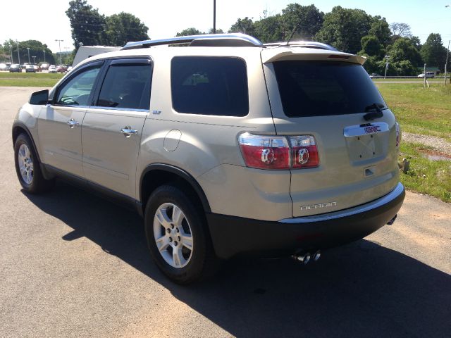 GMC Acadia 2008 photo 2