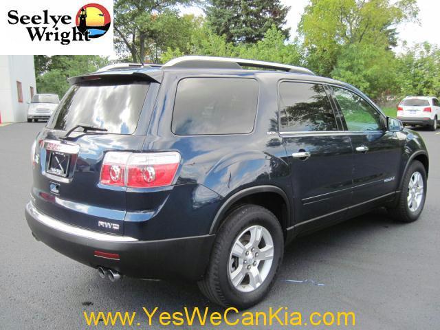 GMC Acadia 2008 photo 2