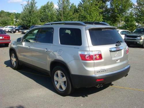GMC Acadia 2008 photo 2