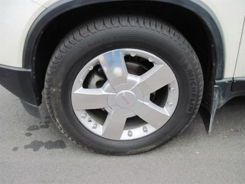 GMC Acadia 2008 photo 2
