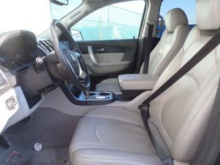 GMC Acadia 2008 photo 2