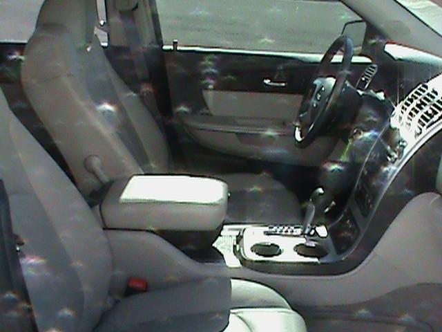 GMC Acadia 2008 photo 2
