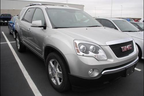GMC Acadia 2008 photo 2