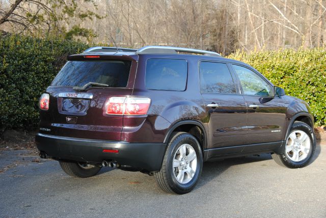 GMC Acadia 2008 photo 2