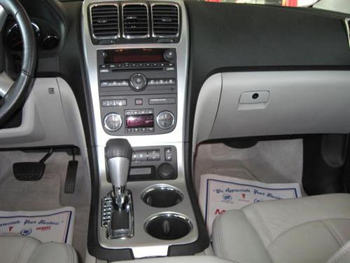 GMC Acadia 2008 photo 1