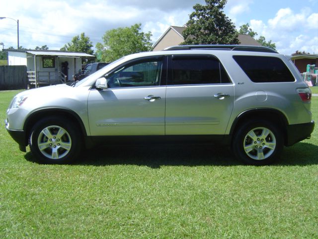 GMC Acadia 2008 photo 1