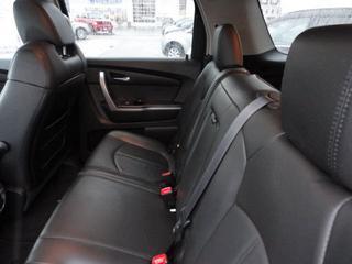 GMC Acadia 2008 photo 2