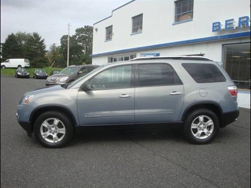 GMC Acadia 2008 photo 2