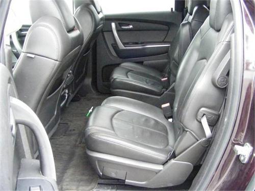 GMC Acadia 2009 photo 3