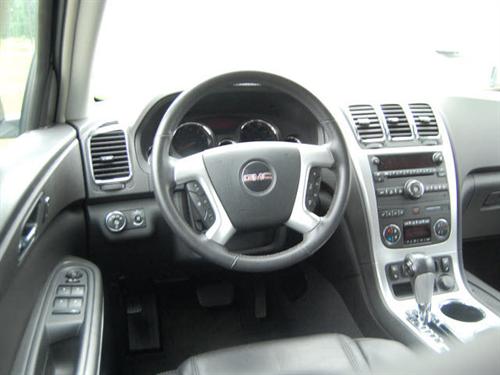 GMC Acadia 2009 photo 3