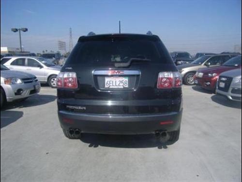 GMC Acadia 2009 photo 2
