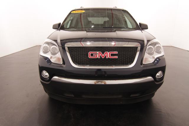 GMC Acadia 2009 photo 2