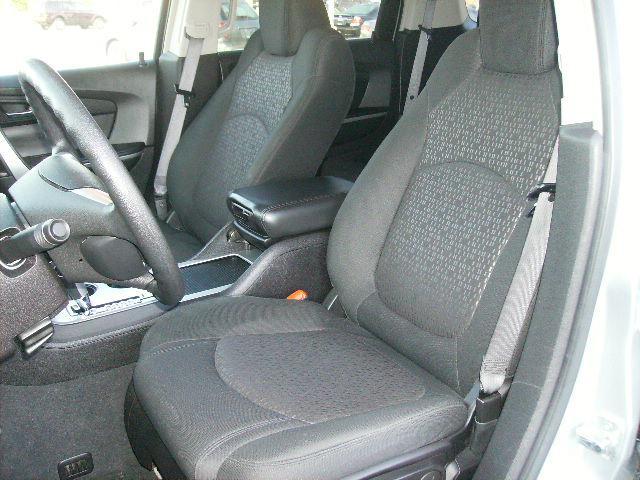 GMC Acadia 2009 photo 2