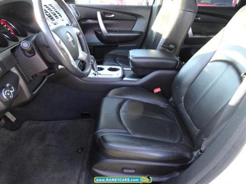 GMC Acadia 2009 photo 2