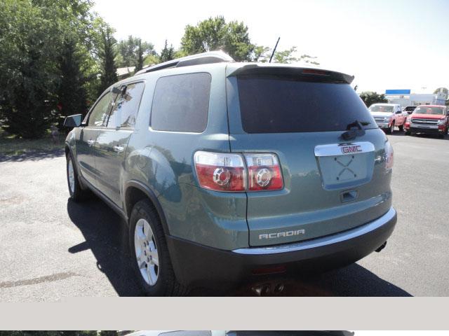 GMC Acadia 2009 photo 3