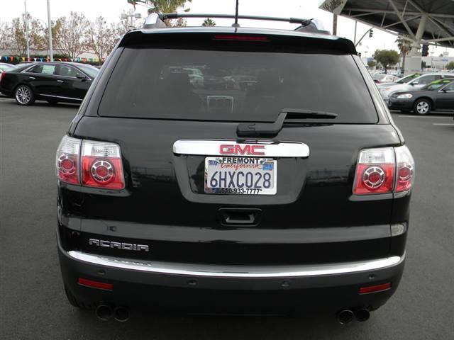 GMC Acadia 2009 photo 3