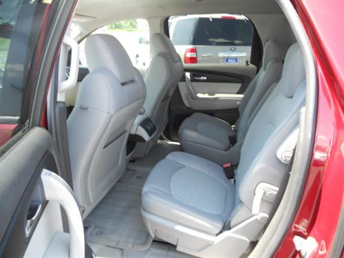 GMC Acadia 2010 photo 2