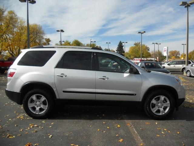 GMC Acadia 2010 photo 2