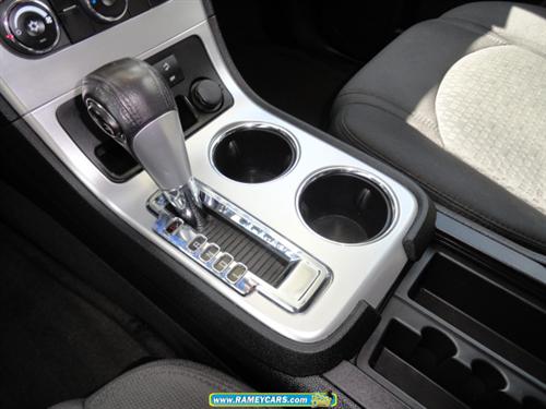 GMC Acadia 2010 photo 2