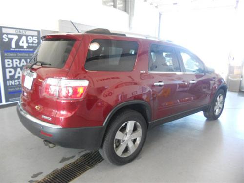 GMC Acadia 2010 photo 2