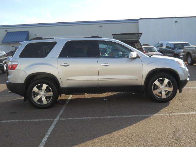GMC Acadia 2010 photo 2