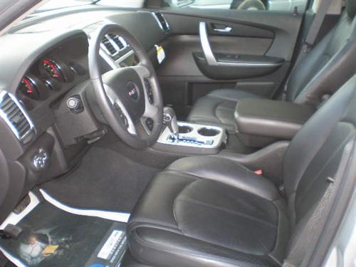 GMC Acadia 2010 photo 3