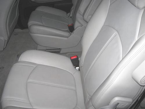 GMC Acadia 2010 photo 1