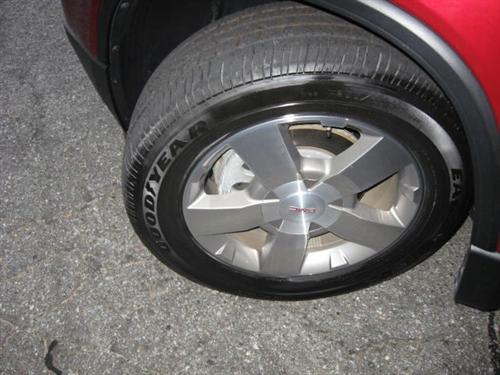 GMC Acadia 2010 photo 2