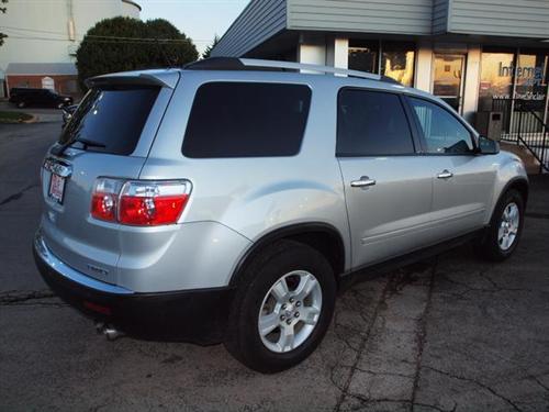 GMC Acadia 2010 photo 2