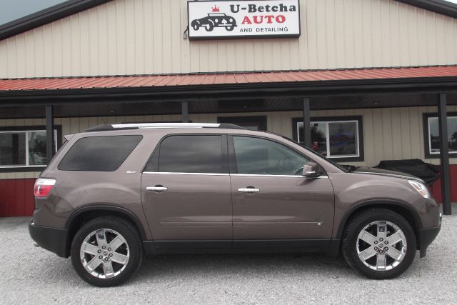 GMC Acadia 2010 photo 2